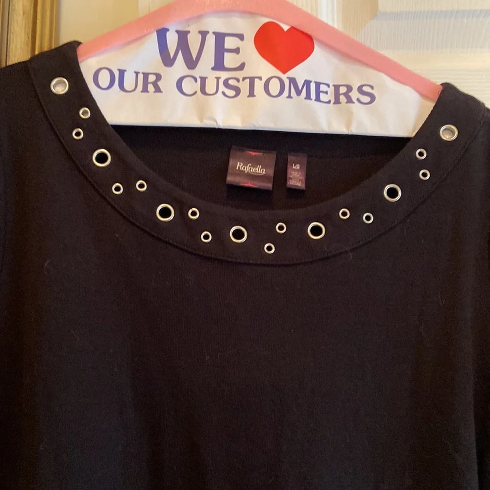 RAFAELA t-shirt knit MIDI Dress with embellished neckline. - Picture 3 of 4